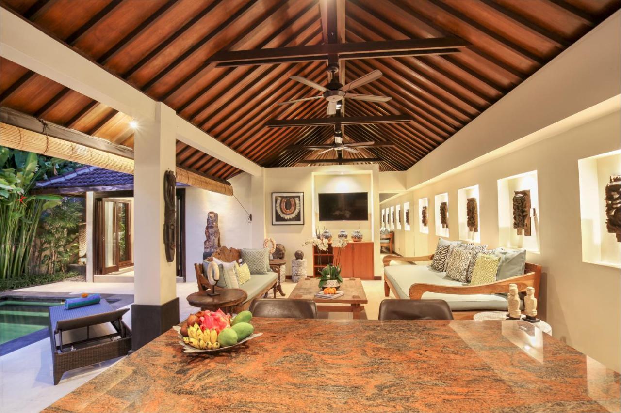 Villa Asrina Villa's *